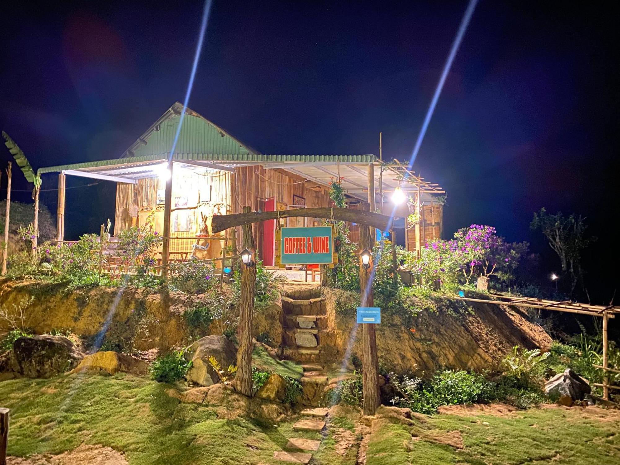 Coi Nguon Farm Glam Mang Den Hotel Kon Von Kla Eksteriør billede