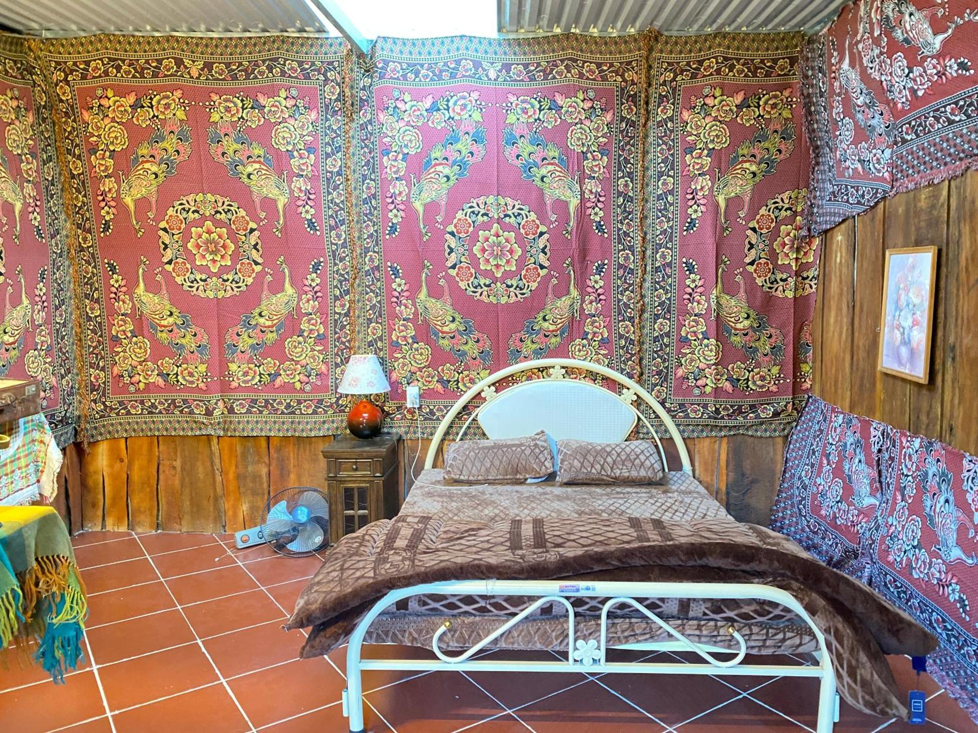 Coi Nguon Farm Glam Mang Den Hotel Kon Von Kla Eksteriør billede